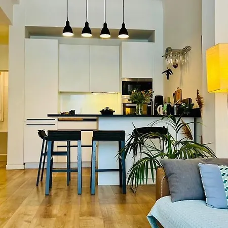 Bel 2 Pieces A Νίκαια